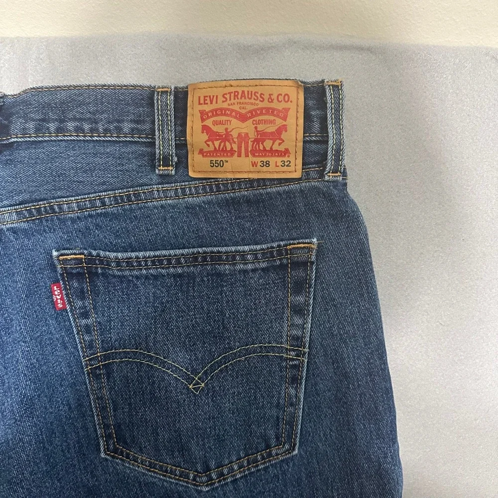 Levis‎ 550 Relaxed Fit Tapered Leg Blue Denim Jeans Mens 38x32 Medium Wash Y2K